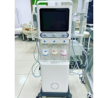 HI-SKIN II device for HydraFacial procedure